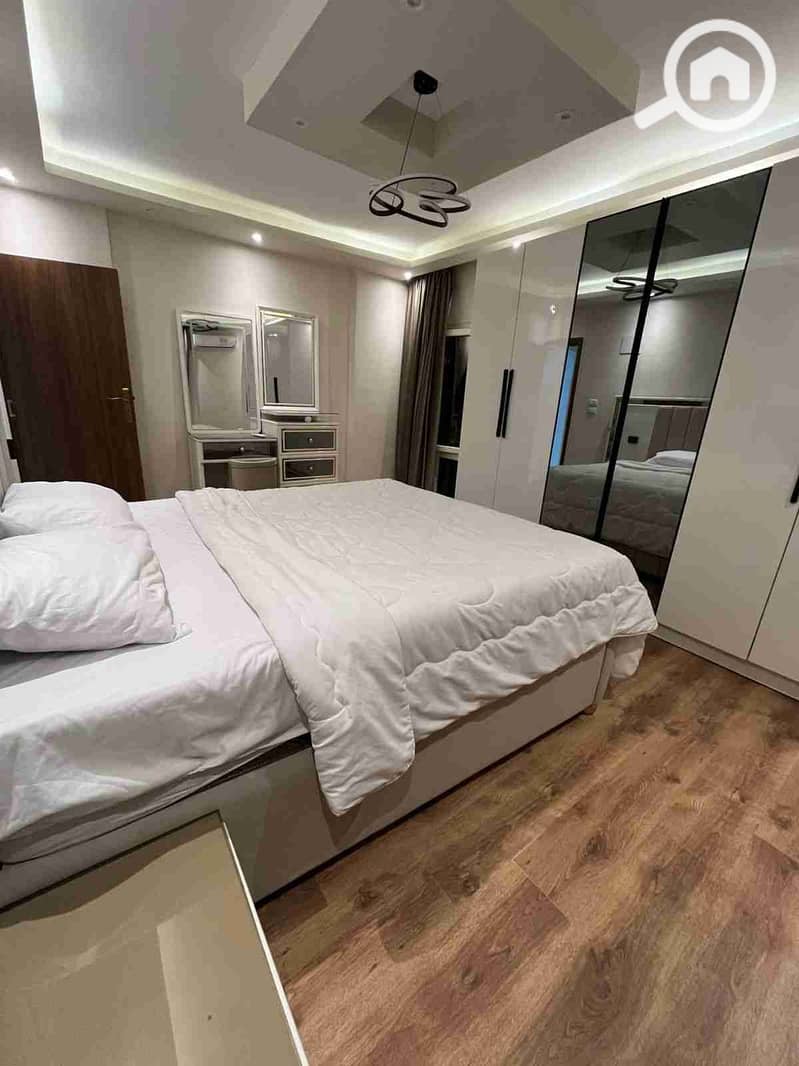 1000338673. jpg 1000338673. jpg