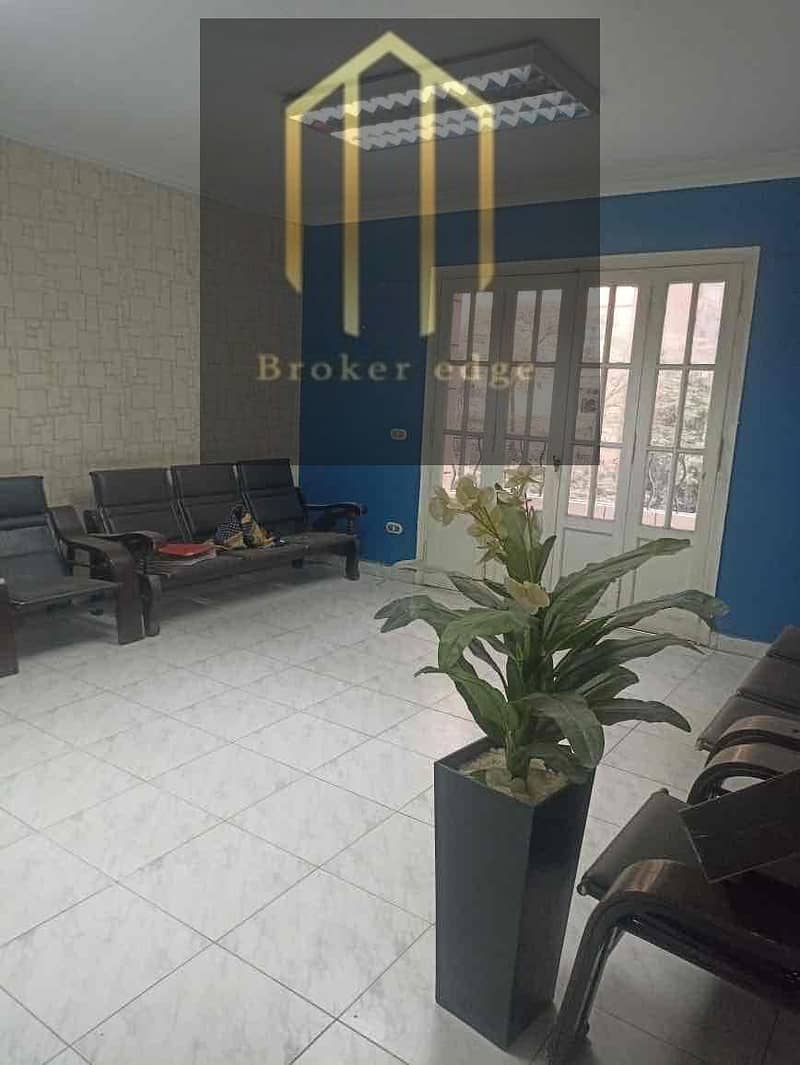 8 1fe83fa6-361b-468d-a396-5e555fd24267. jpg