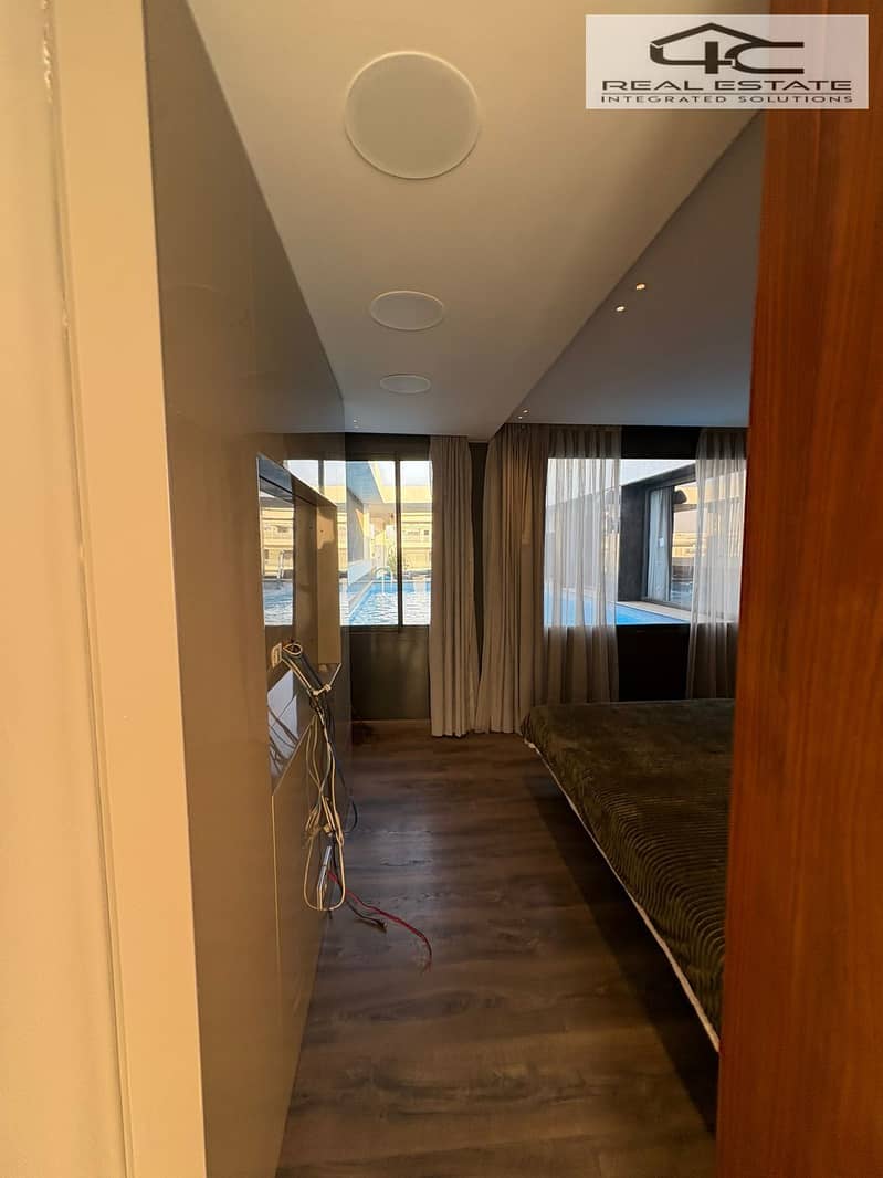 5 WhatsApp Image 2025-12-15 at 10.35. 29 PM (1). jpeg