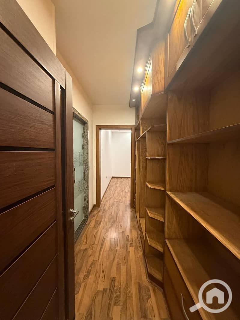 7 6c575511-f656-47f7-bfdf-d2d0269a7a81. jpeg