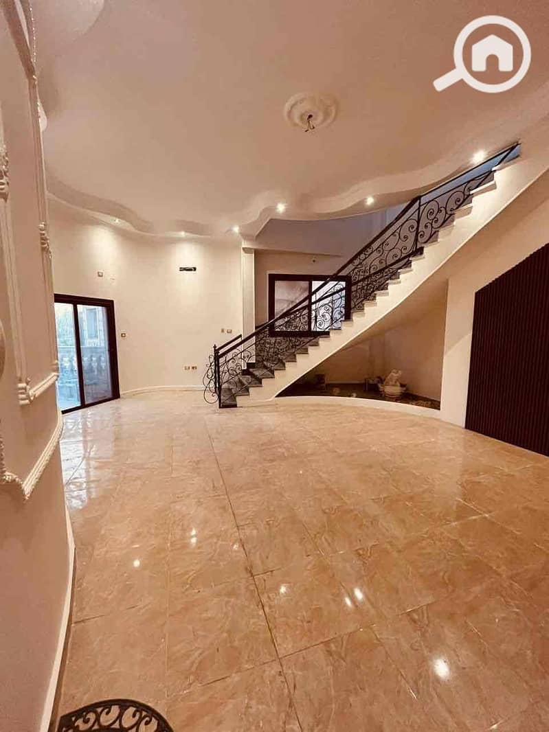 3 028ff1ae-ef57-45b2-b010-c59d11a017d3. jpg