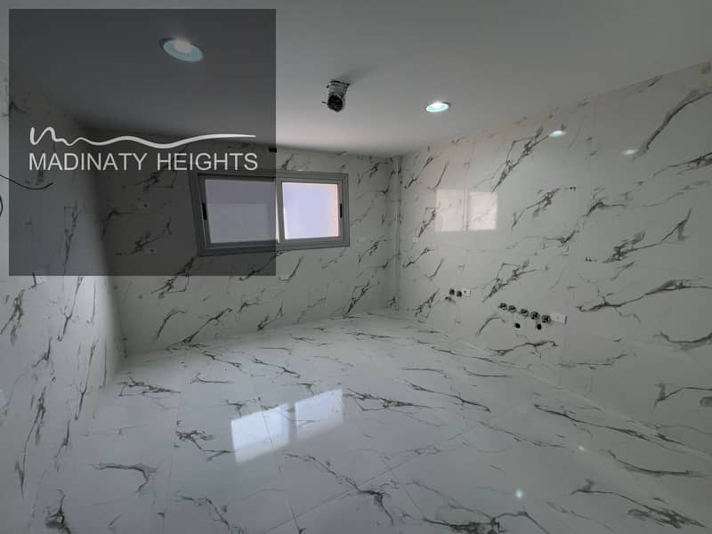 4 WhatsApp Image 2025-12-15 at 15.36. 34_79efeb8a. jpg