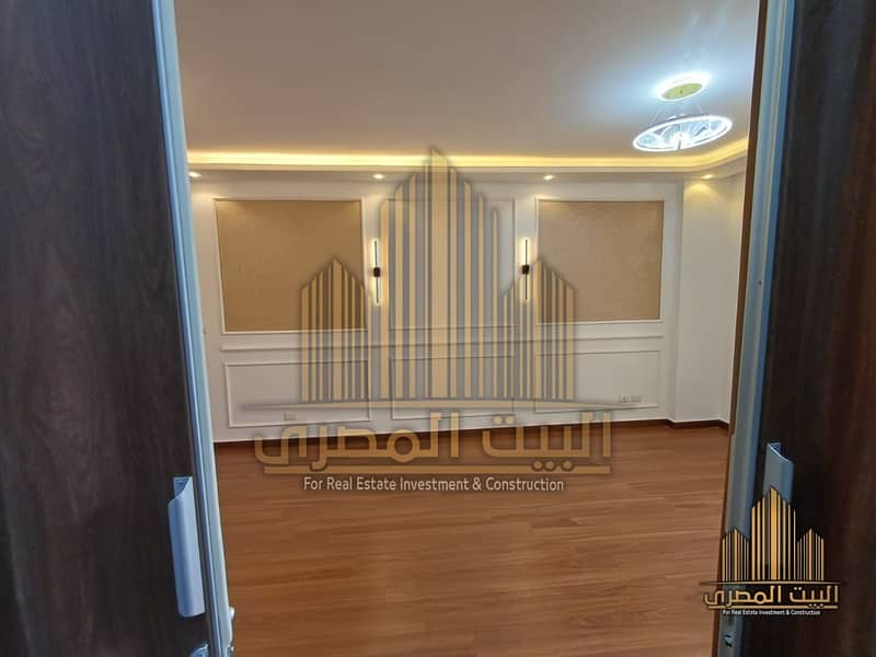 5 U374708 (25). jpeg