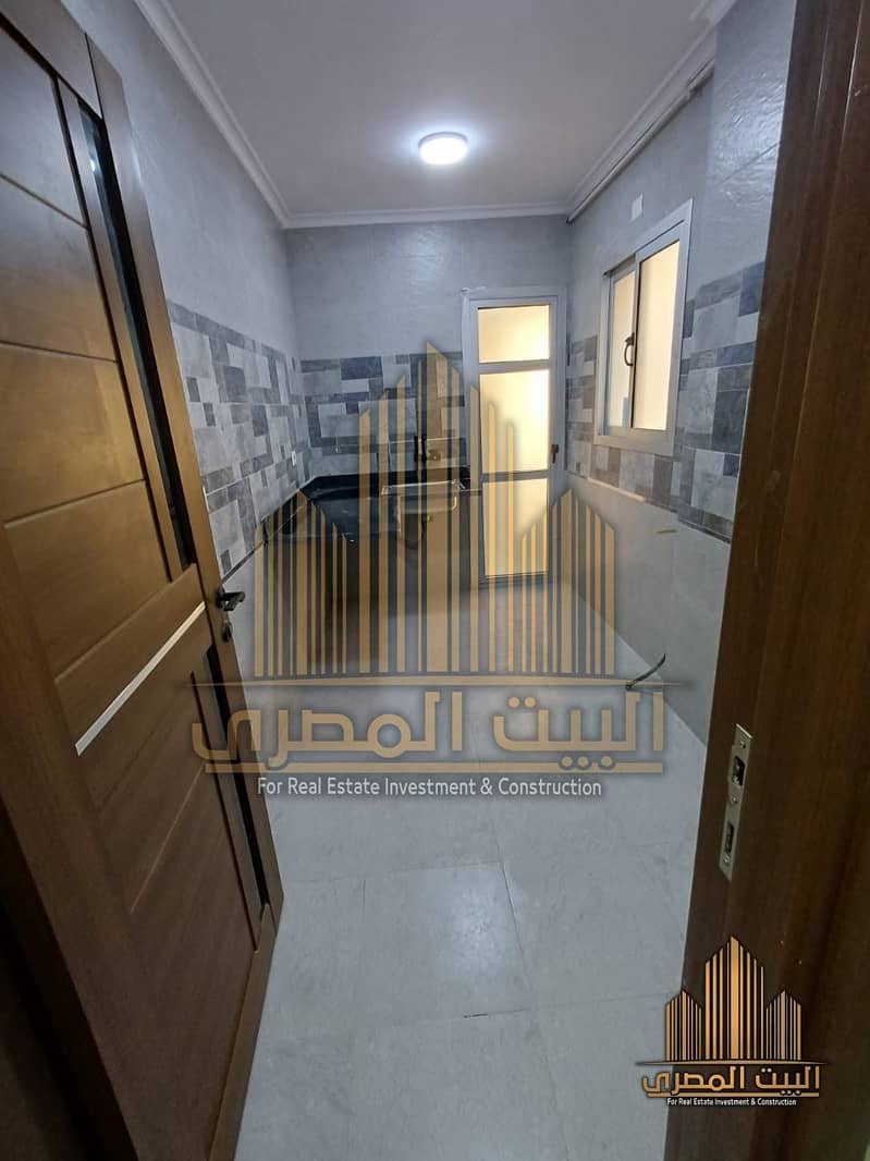 12 U374708 (10). jpeg