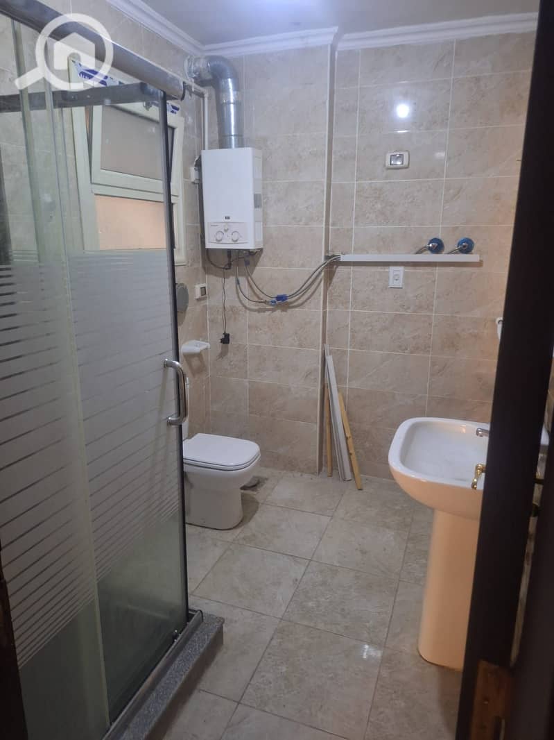 5 c9f727a7-cd7a-48c4-b164-bb51b4f82f9f. jpeg