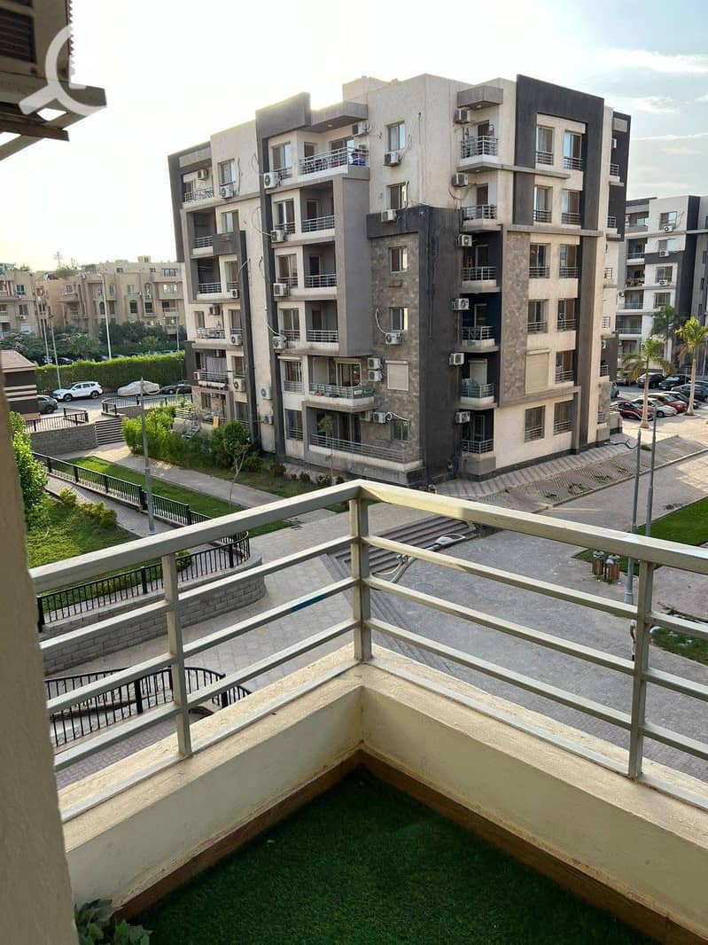 10 e32ba3df-f41e-4183-9f55-401b231d372a. jpeg