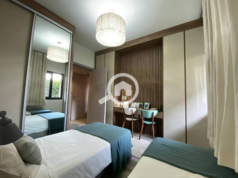 10 688a78f1-2328-475e-a160-a2a4a3d8f59d. jpg