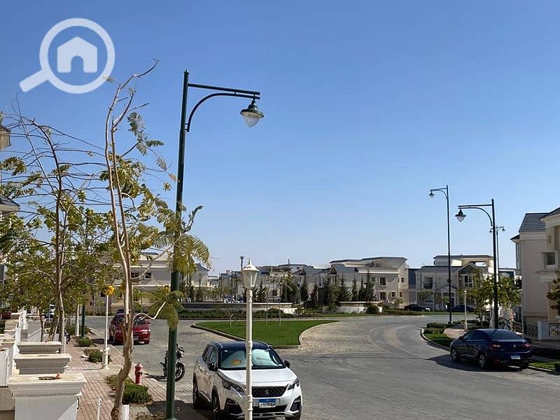 3 3245fb66-9a3b-4ddf-a9dc-791409ccb444. jpg