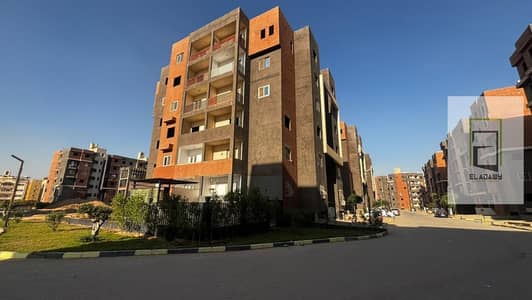 3 Bedroom Flat for Sale in Hadayek October, Giza - IMG-20251215-WA0001. jpg