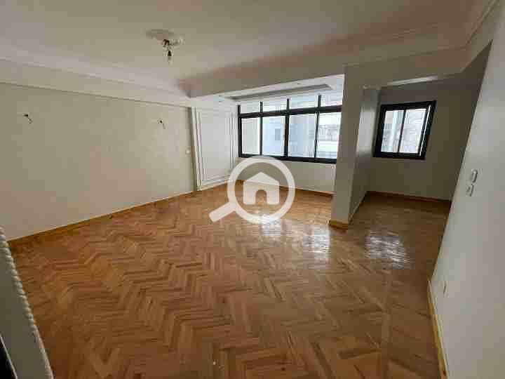 1000394772. jpg 1000394772. jpg