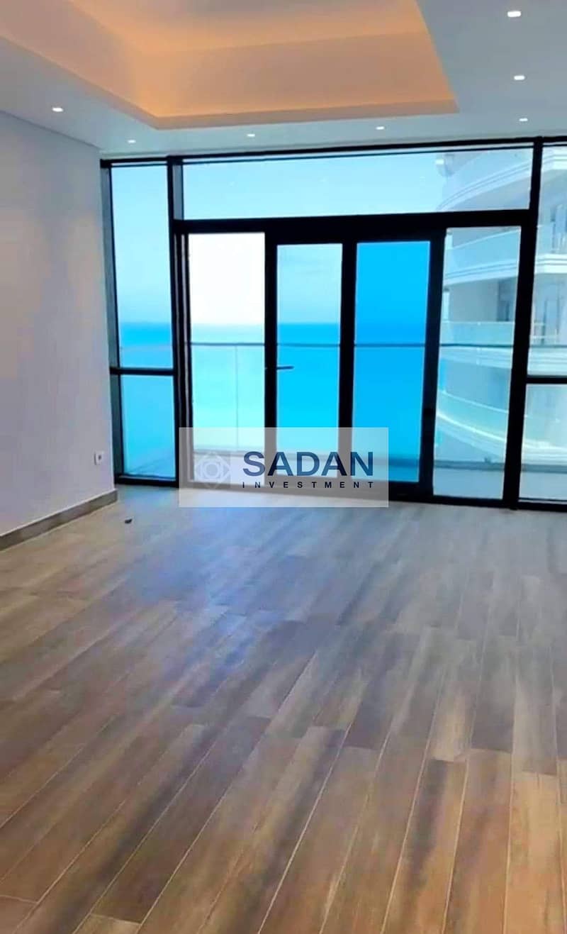 4 06f99fef-cae5-4d19-a6ff-8b432ffa6175. jpeg