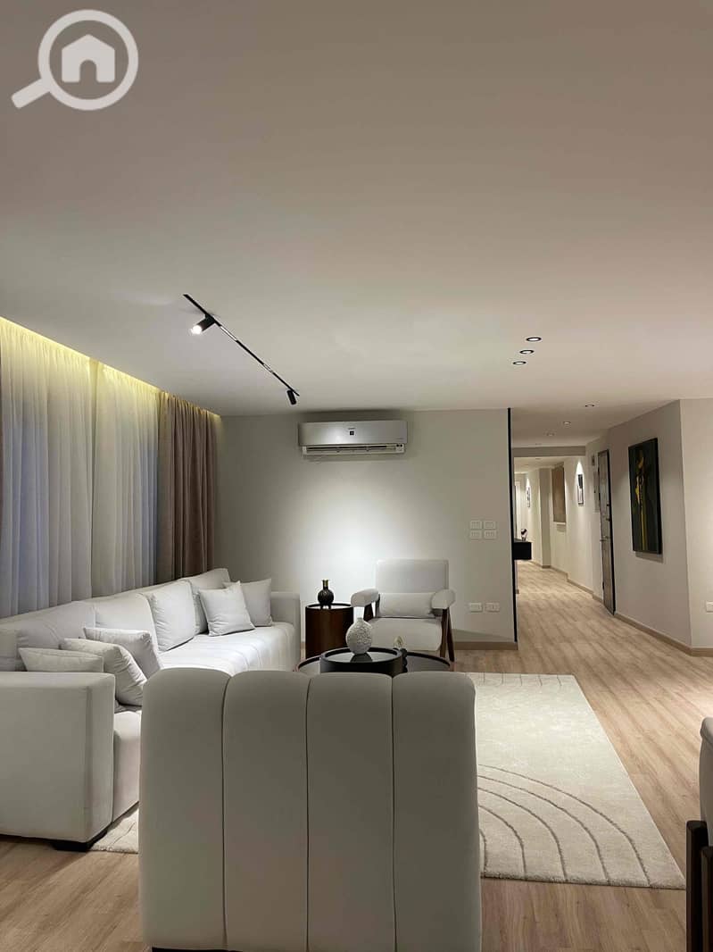 15 015b201e-8934-4014-bc48-aa9ee347ad77. jpg