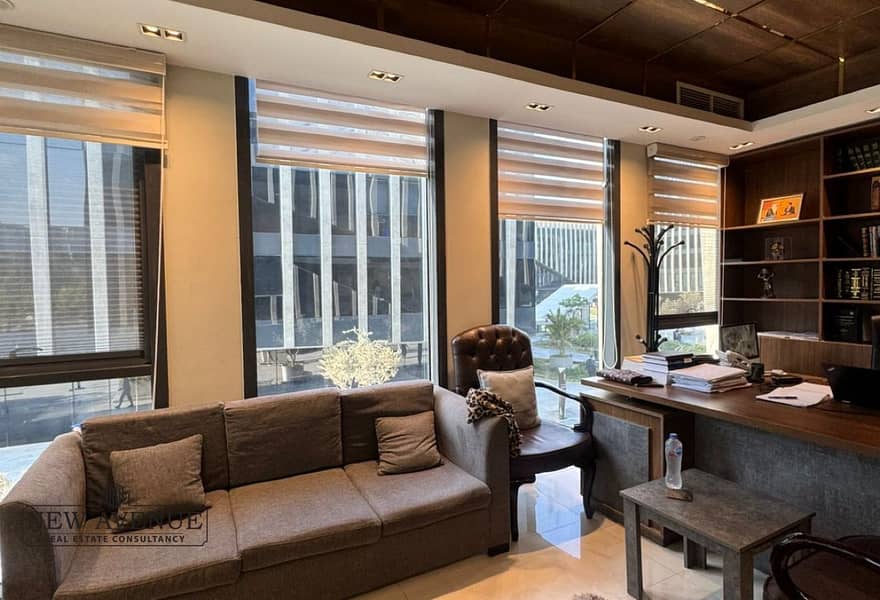 2 d1df1bcd-565d-4e74-aa17-4fad1e2d0f8c. jpg