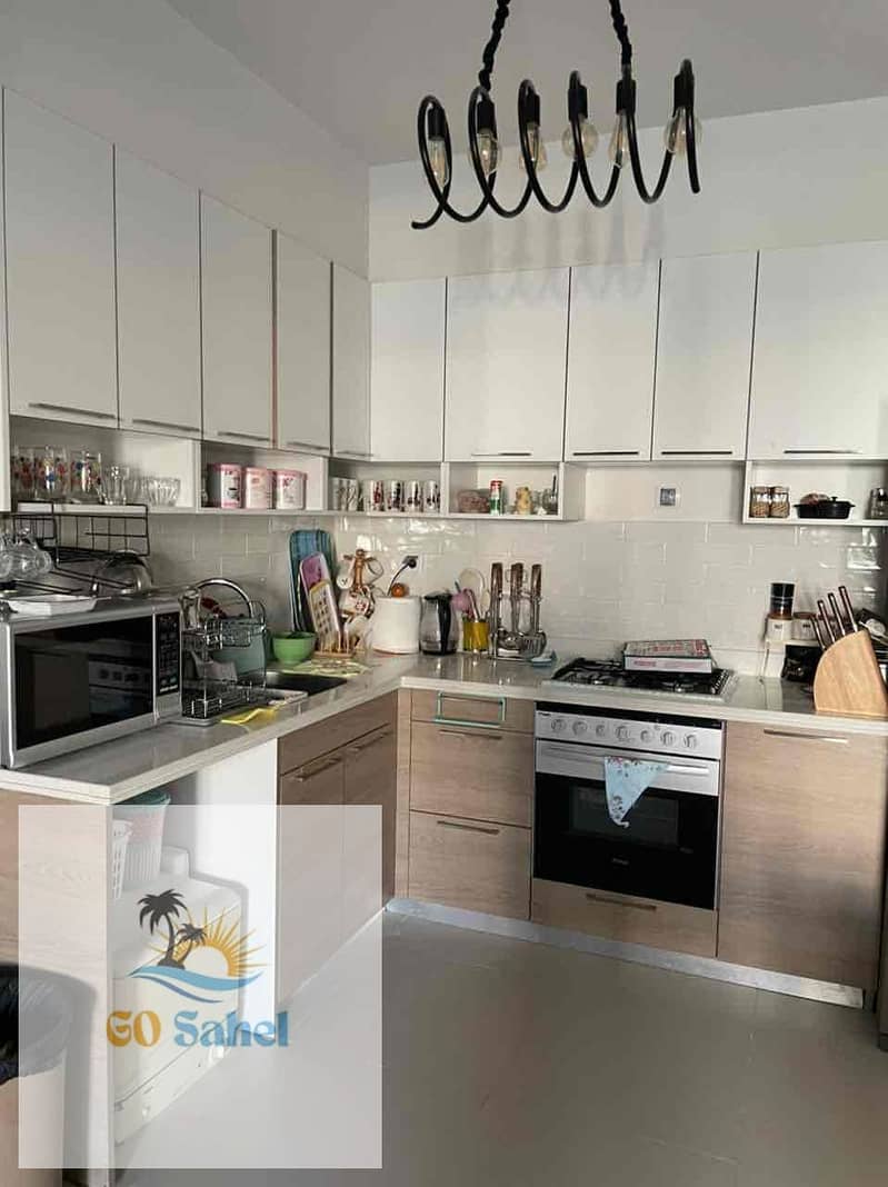 10 d5186ea8-6e3e-4d95-80bf-f897f1fefe1d. jpg