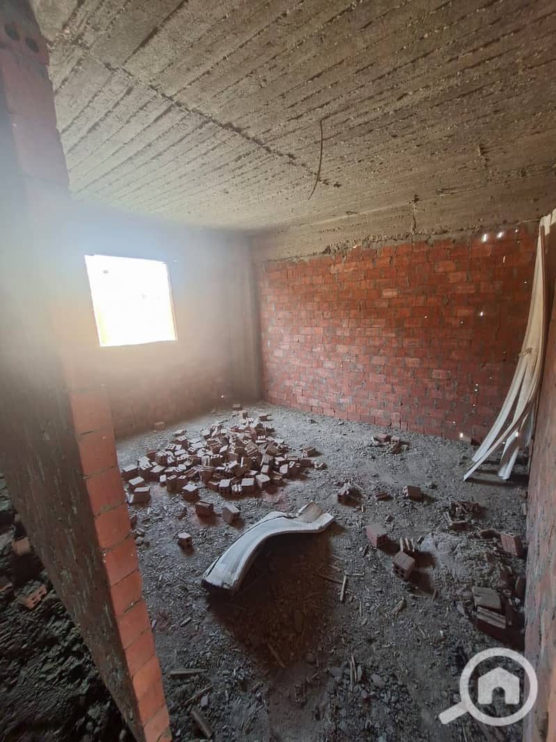 2 WhatsApp Image 2025-12-16 at 04.15. 35_1d5c2c88. jpg