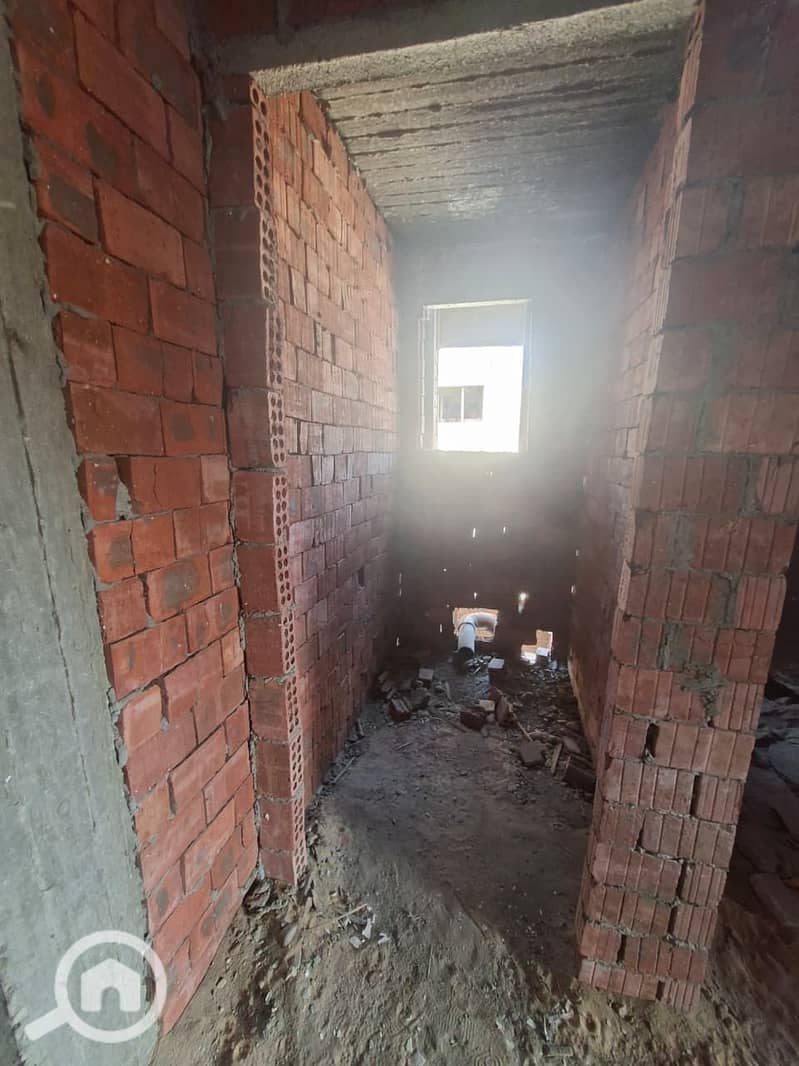 11 WhatsApp Image 2025-12-16 at 04.15. 39_b113bde6. jpg