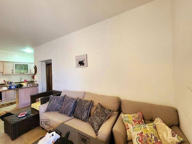 5 WhatsApp Image 2025-12-12 at 8.12. 08 PM (1). jpg