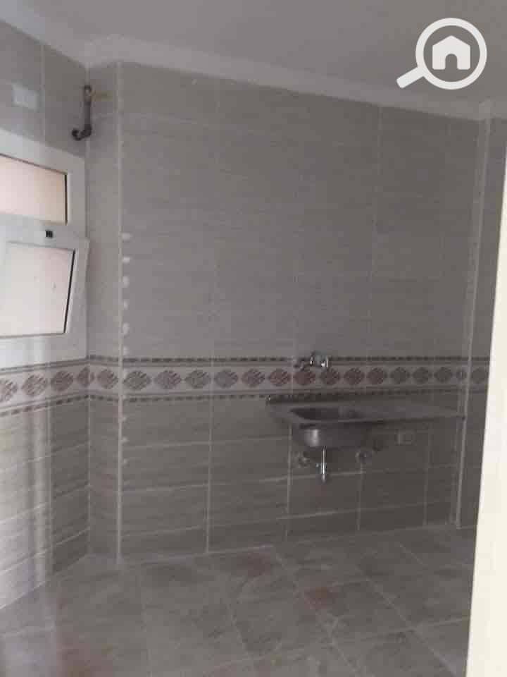 5 ec8f0c73-f78d-4845-bd83-051a96beb9e6. jpg