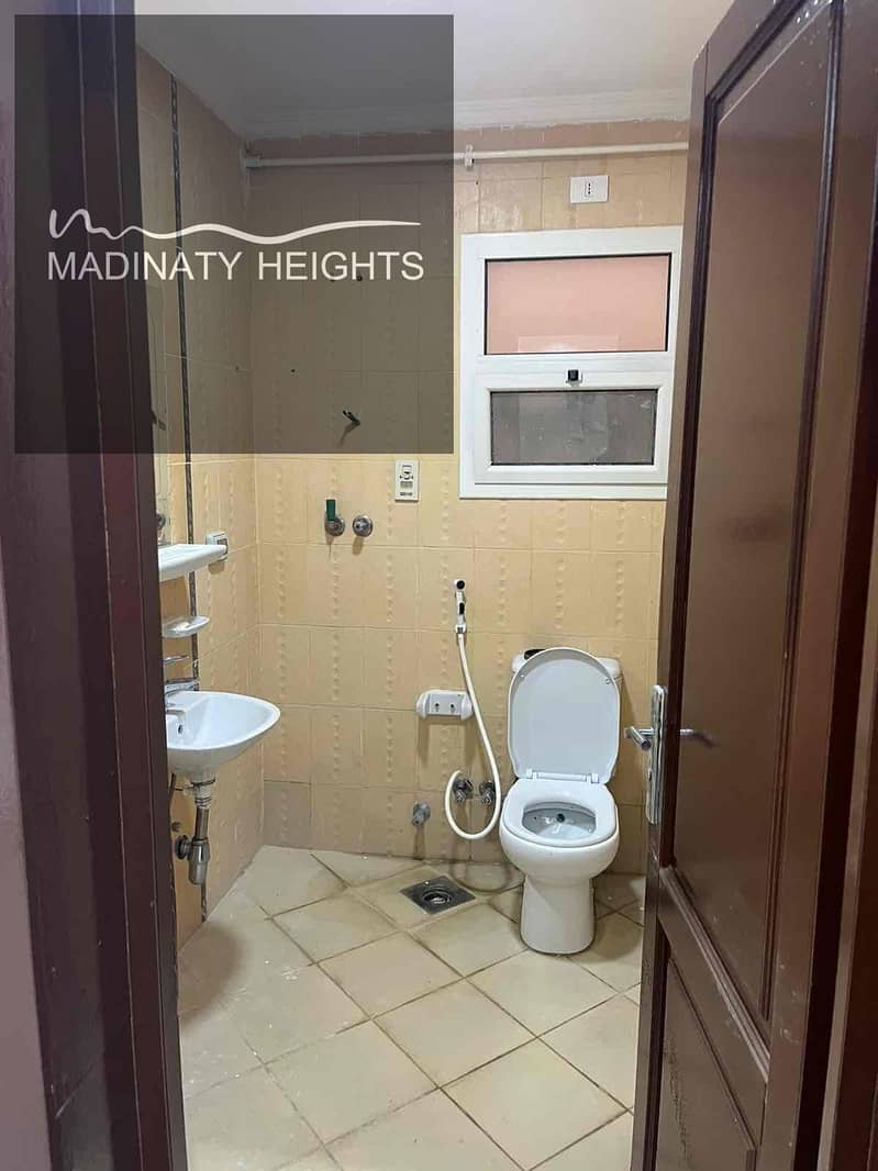 6 6aa3307c-7295-4115-bc44-296e1d5d8a93. jpg