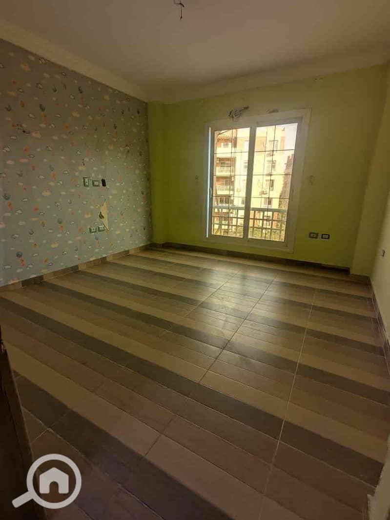 3 eb57c959-a75e-409c-93d7-354ead34db53. jpg