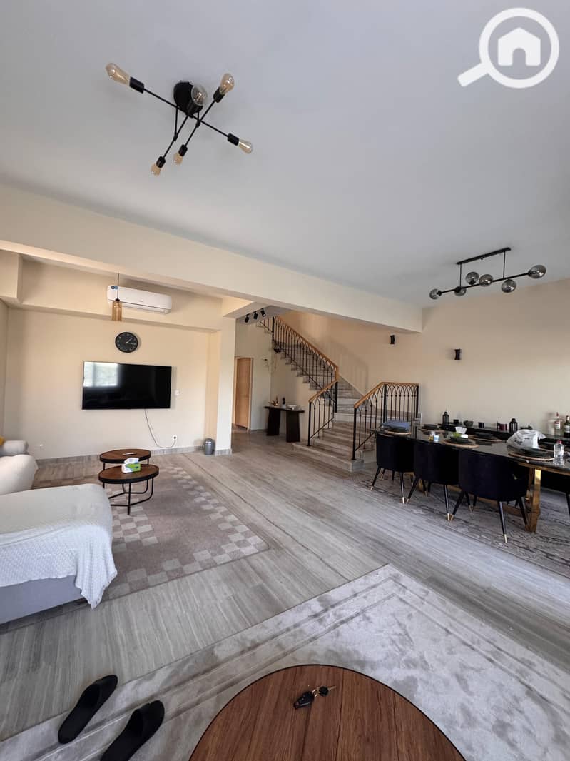 8 847902d5-b680-46cd-a15e-b764a16f6ea9. jpg