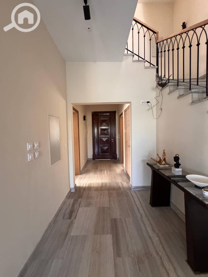 14 e4461e99-9550-4b20-9182-b20d16ff0890. jpg