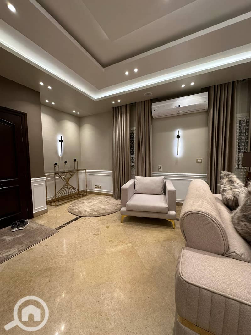 10 58bb2765-f9aa-49b9-814f-99e08fb5fed9. jpeg