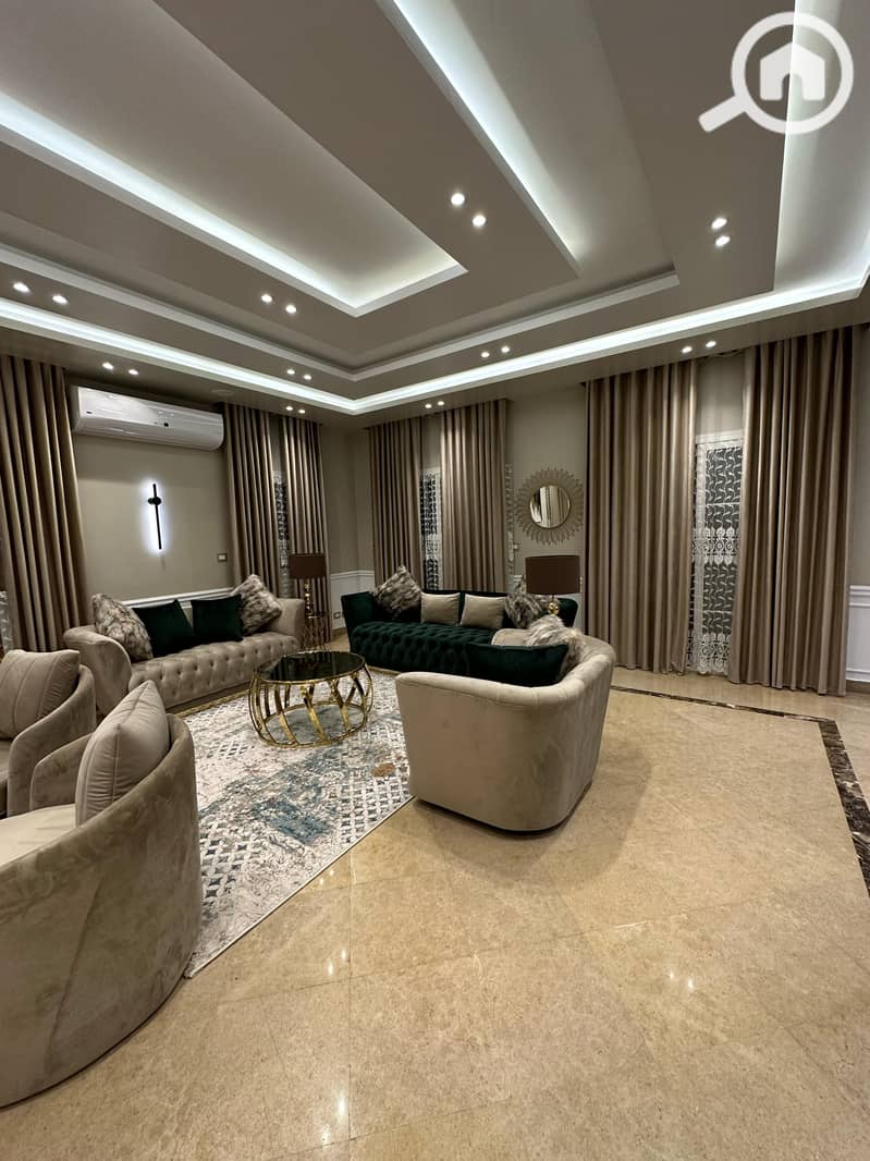 18 0085097b-805c-4c20-9efe-46f0b7a538f9. jpeg