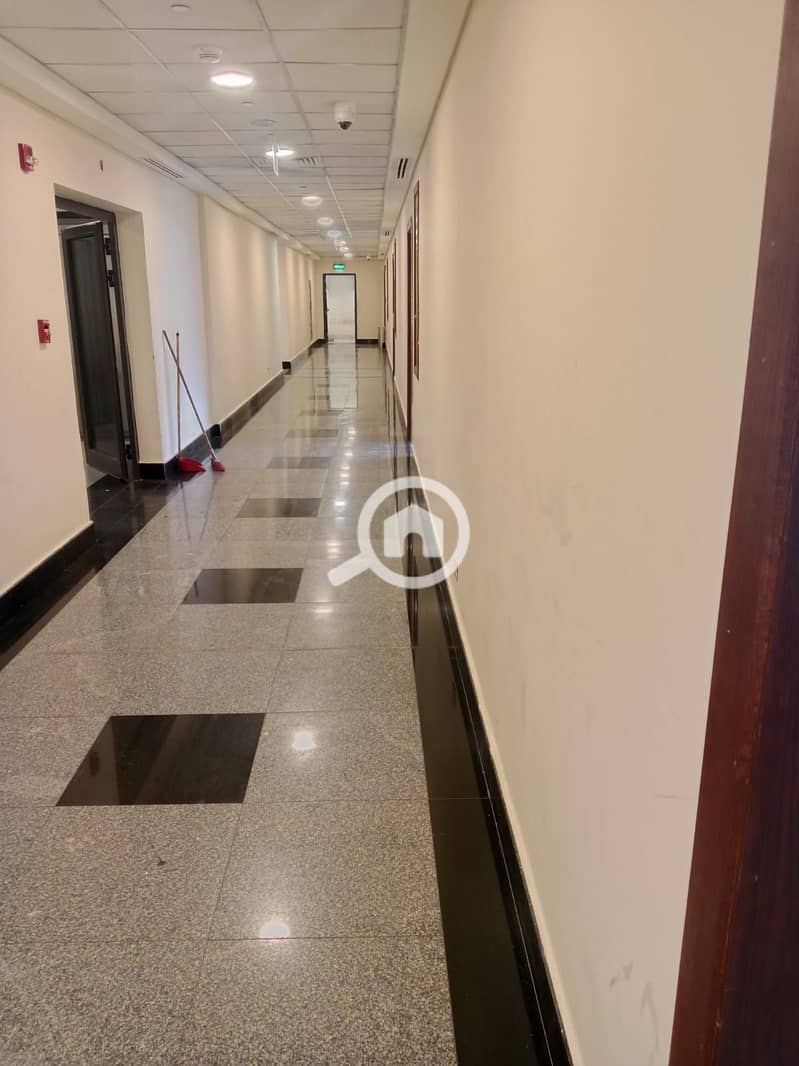 2 04dcd096-2cf7-45fe-b5e0-866f7ed6565d. jpg