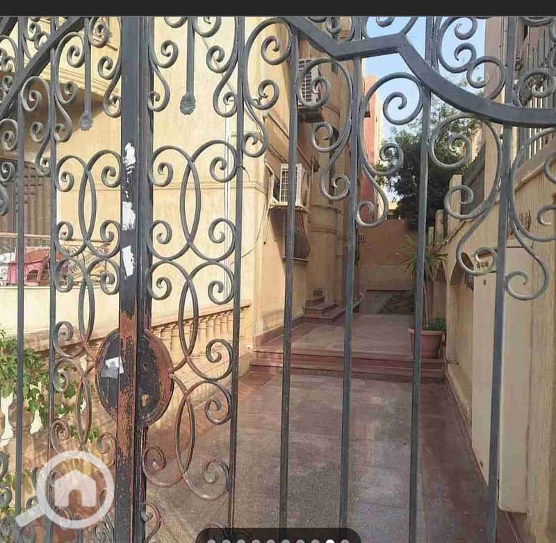 1000600933. jpg 1000600933. jpg