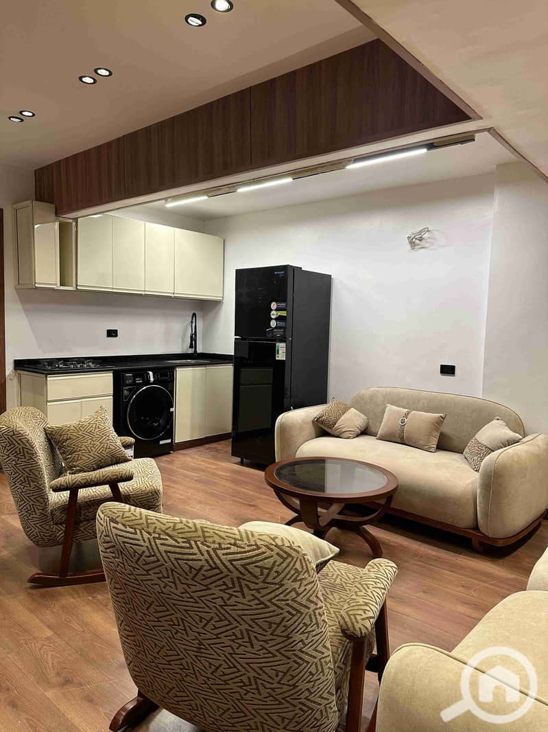 1000398615. jpg 1000398615. jpg