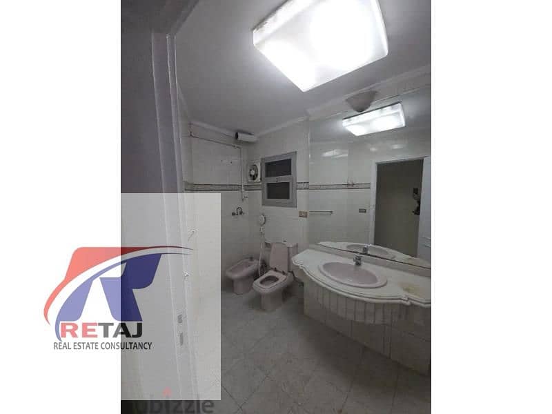 7 159308415-800x600. jpg