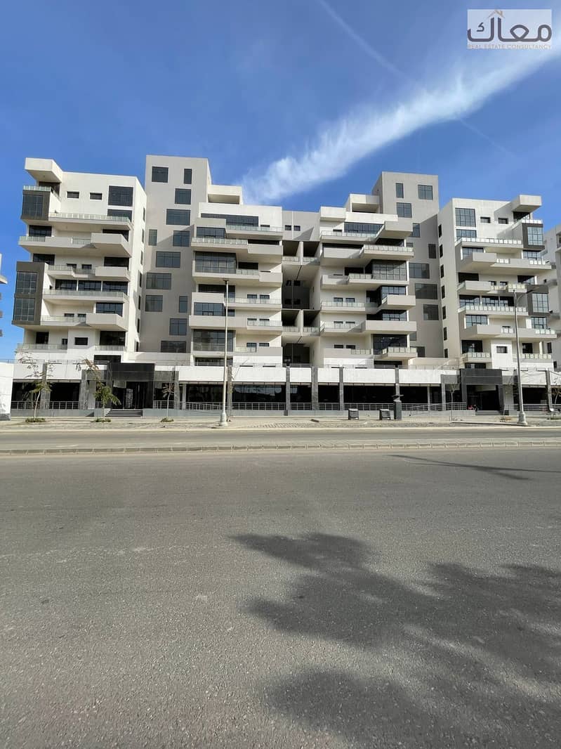 11 e2cd92c8-5760-4423-b6bf-f70f8c55ad8d. jpeg