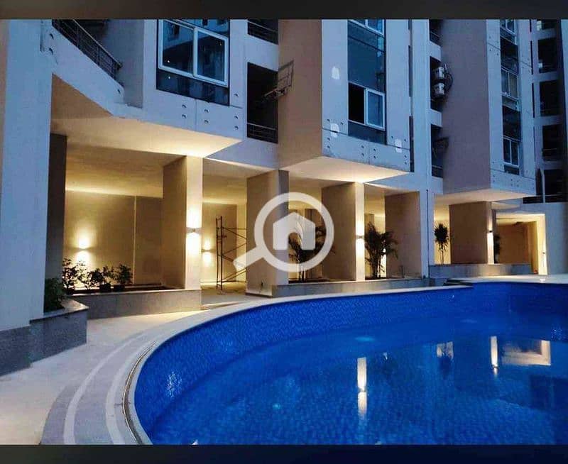 4 crystal plaza 1 _800x654. jpg