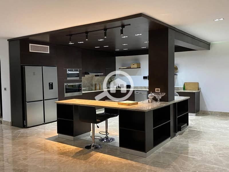 2 7cc659f8-439c-4372-87db-579543d96ad8. jpeg