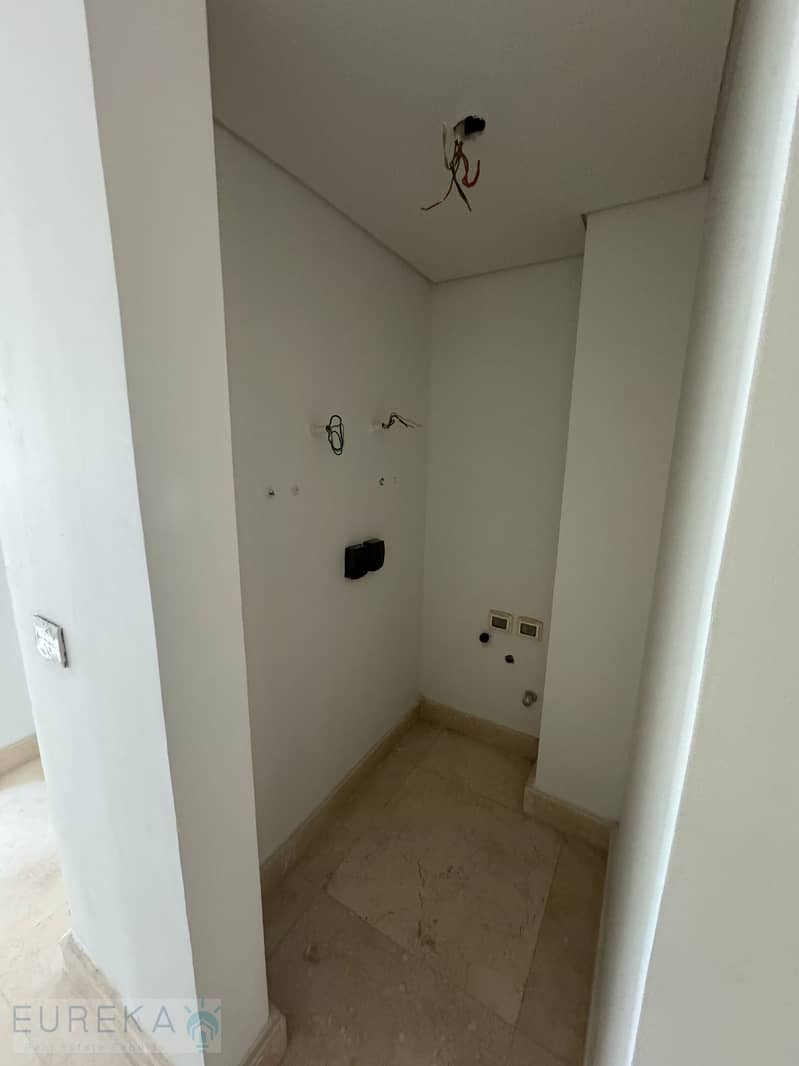 3 PHOTO-2025-08-18-15-12-27 (2). jpg