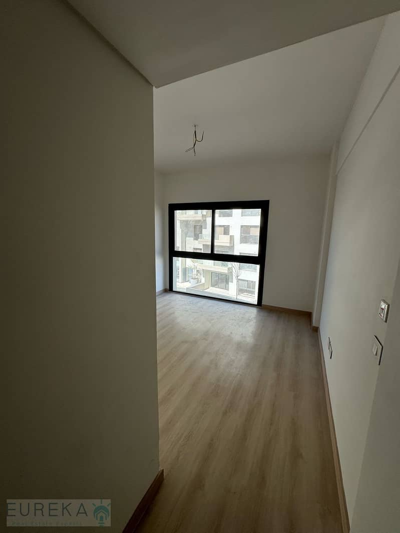 11 PHOTO-2025-08-18-15-12-29. jpg