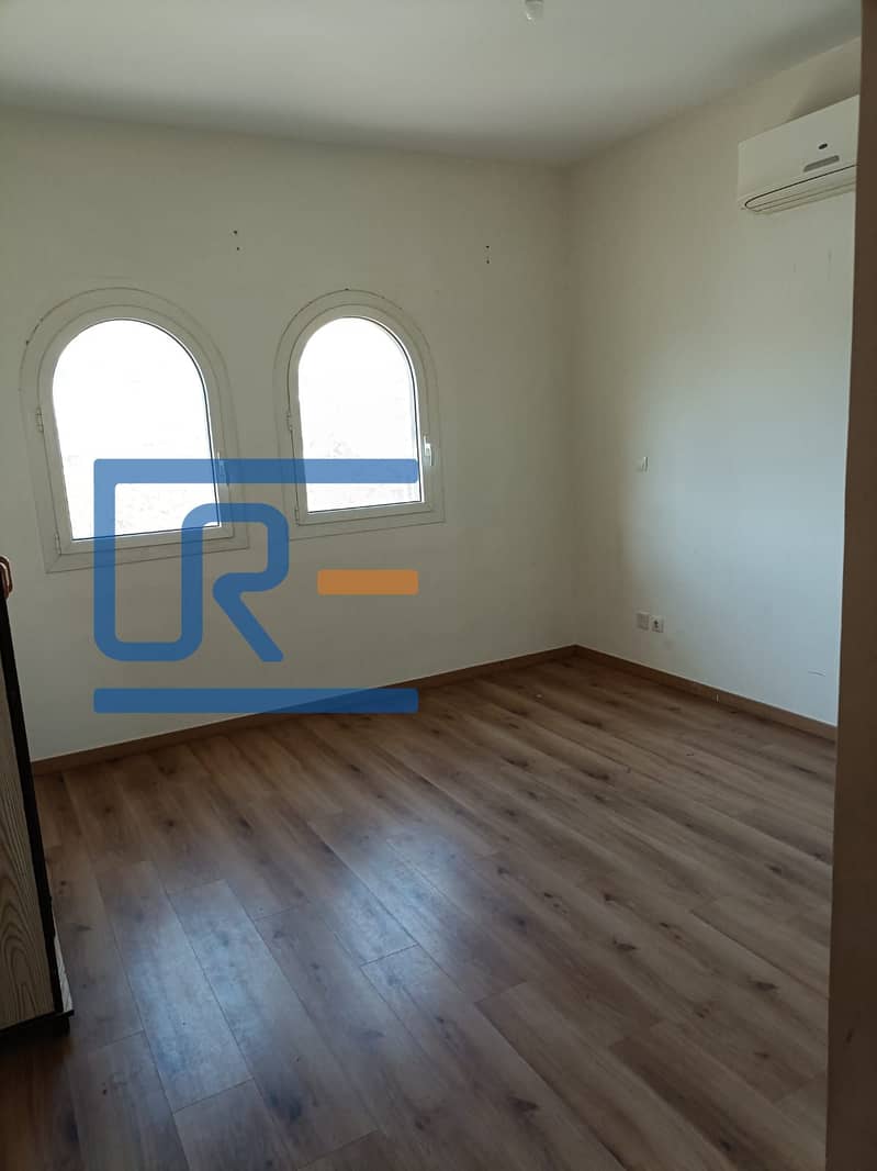 5 WhatsApp Image 2025-12-15 at 1.55. 02 PM (1). jpeg