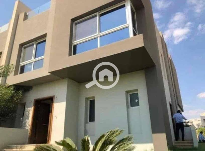 4 590c97ed-698a-47a5-a282-e8537131c7e1. jpg