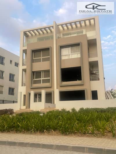 3 Bedroom Penthouse for Sale in New Cairo, Cairo - IMG-20251208-WA0378. jpg