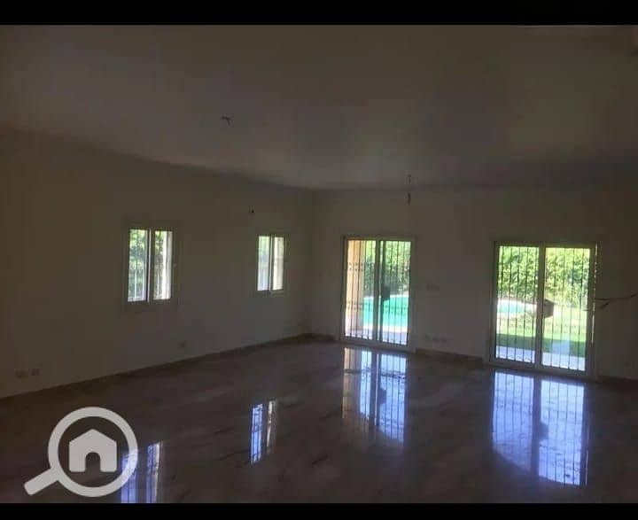 10 bb451a1b-bd5c-4339-b310-9e6d6d29119d. jpg