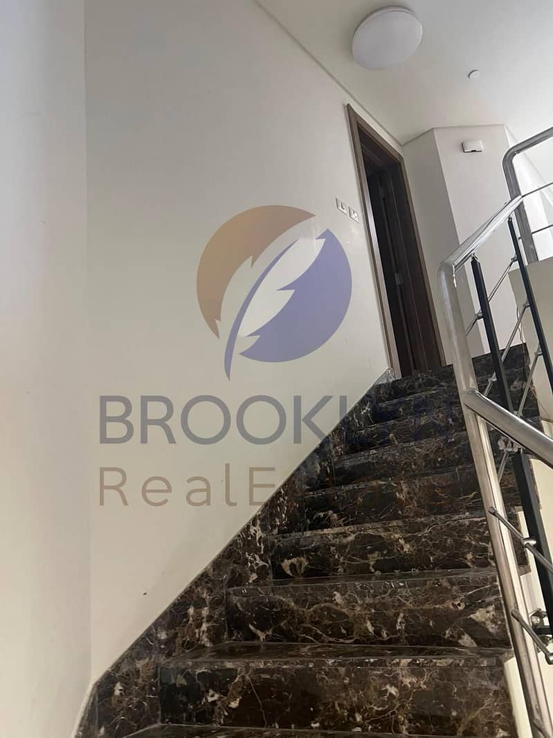 22 WhatsApp Image 2025-12-16 at 01.00. 14_a81cbd87. jpg