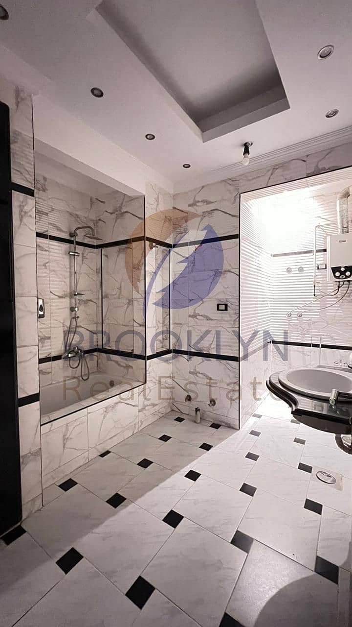 10 WhatsApp Image 2025-12-16 at 01.01. 47_e662e7b5. jpg