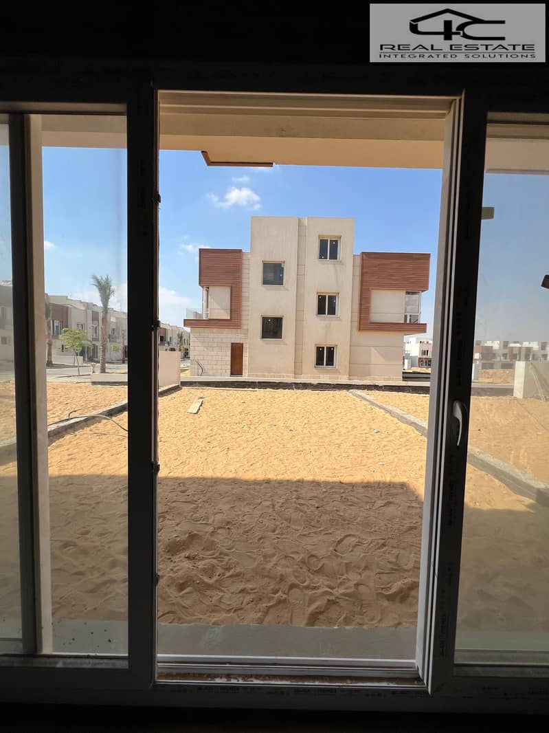 8 WhatsApp Image 2025-11-11 at 14.16. 28. jpeg