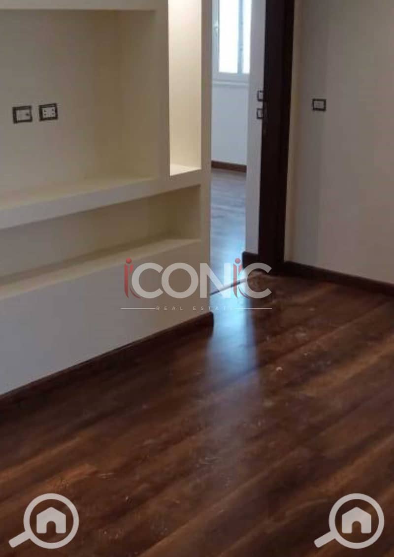 7 swUu1GlWb7MRUTWoW2H04tZnCVrbYRaisLFNL2Np. jpg