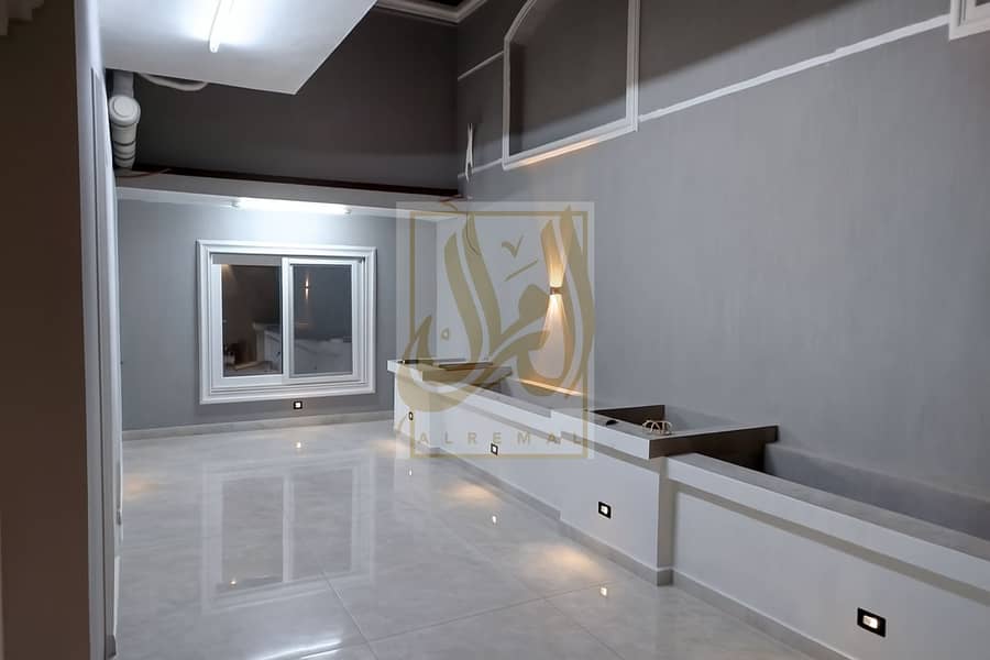 6 20251216_1112_تنظيف أرضية قيد الإنشاء_remix_01kck6spyteyeb2ss6ajhjm6jx. png