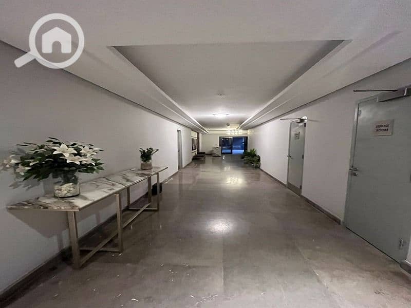 2 be5ecd98-aa3e-4dc6-be66-eeaf39e14cac. jpg