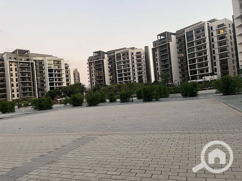 6 9061e4bd-f816-47d9-8683-f5dee1be68fe. jpg