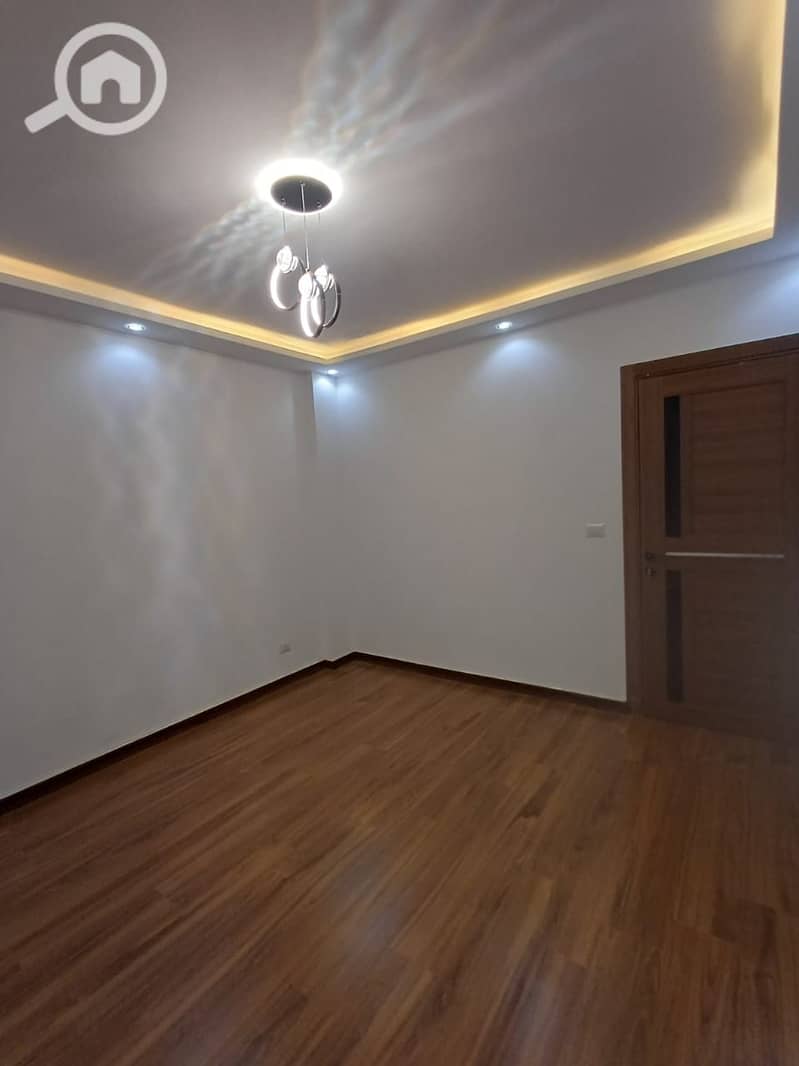 16 WhatsApp Image 2025-12-13 at 3.00. 17 PM (2). jpeg