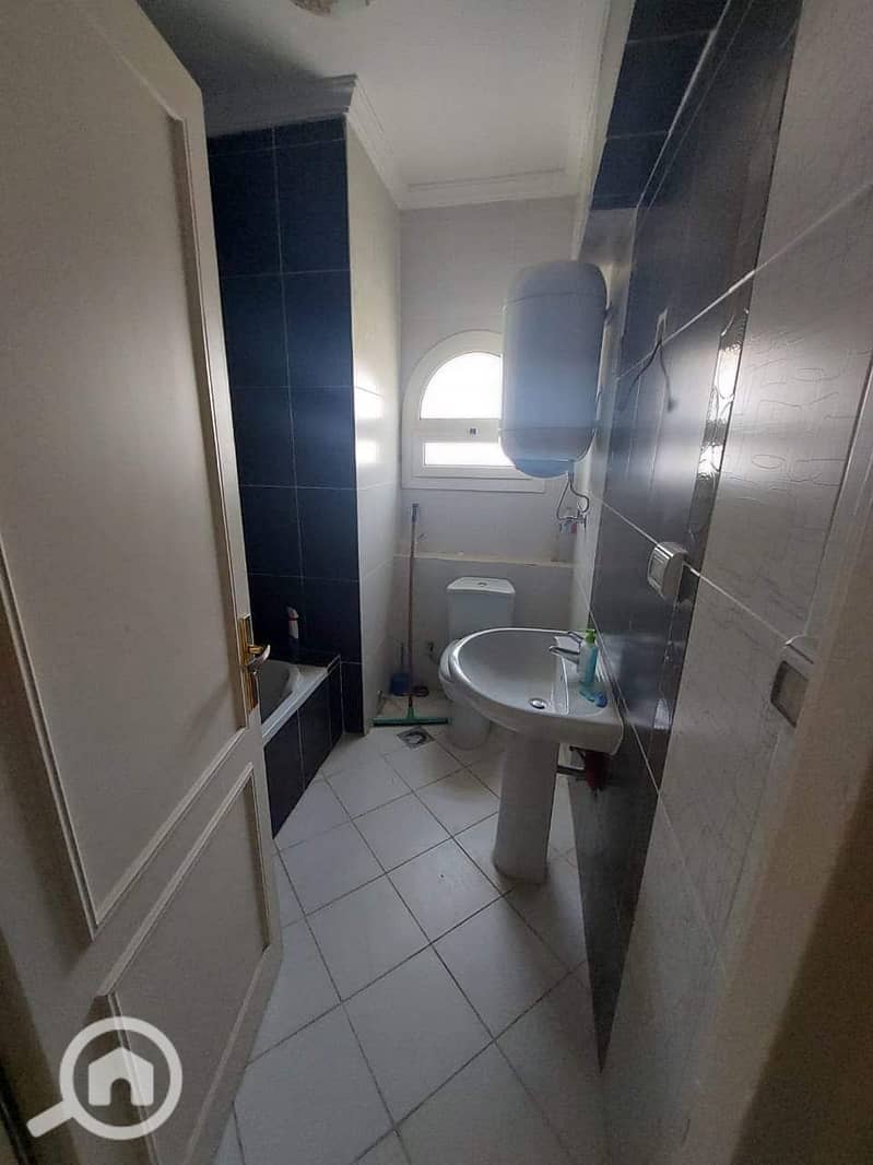 18 adb46200-53ac-4ab0-82ca-956844ce44d4. jpeg